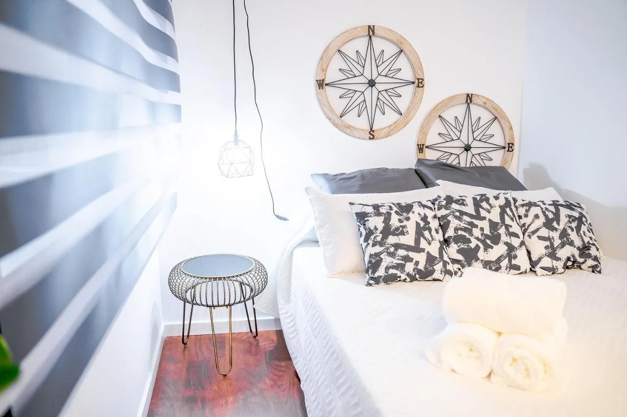 Expoholidays-Apartamentos Almeria Centro Parking Gratis